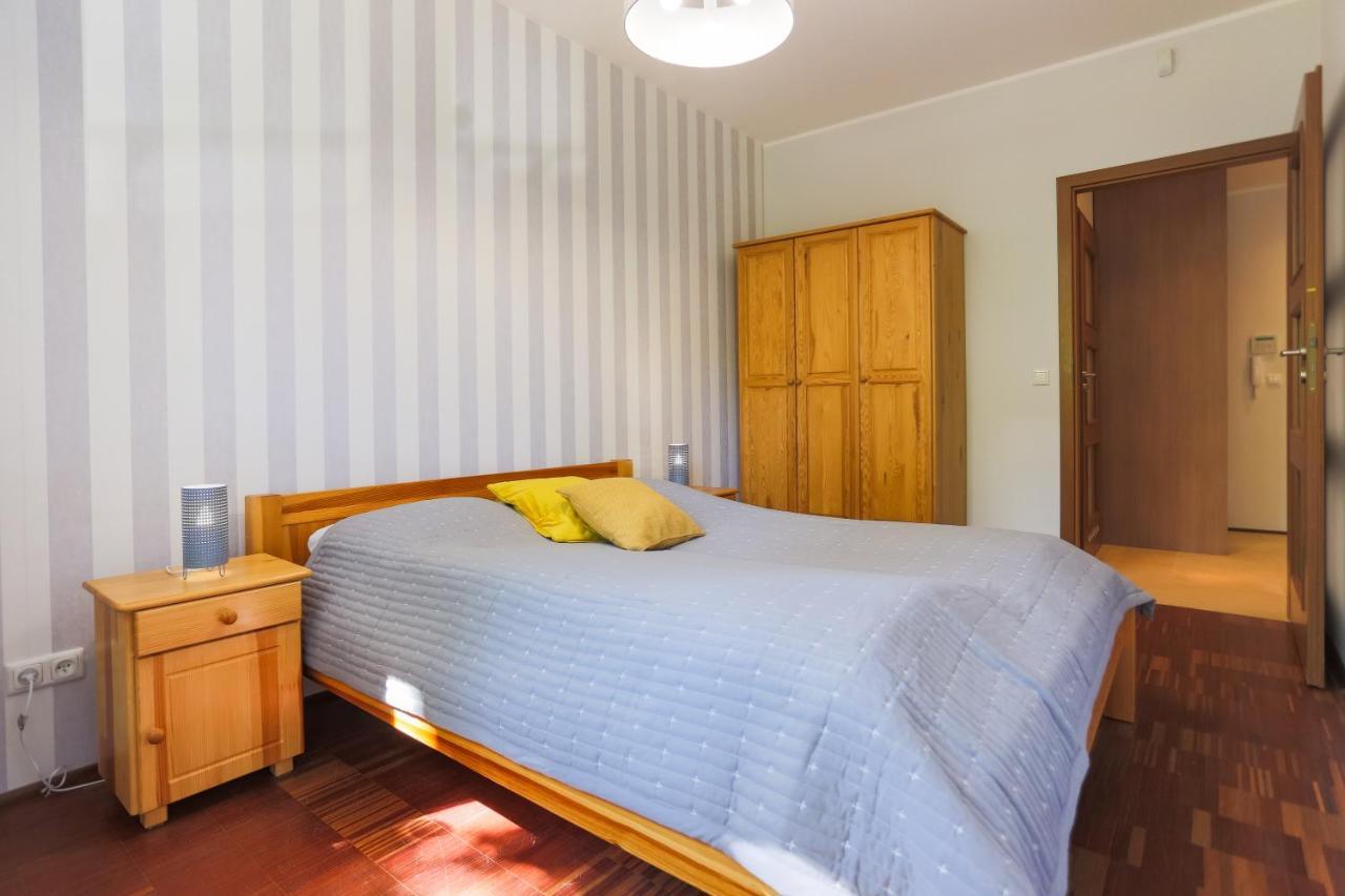 - Rezydencja Sienkiewicza Apartment *