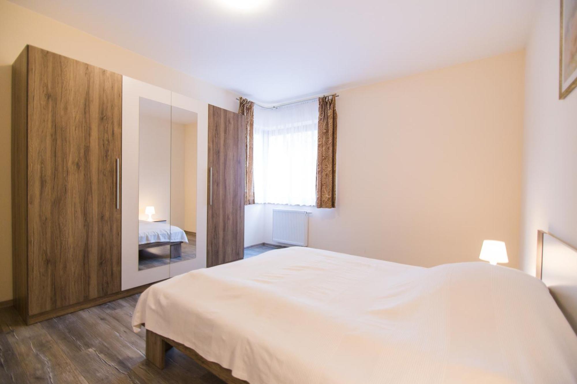 - Rezydencja Sienkiewicza Apartment Swinoujscie